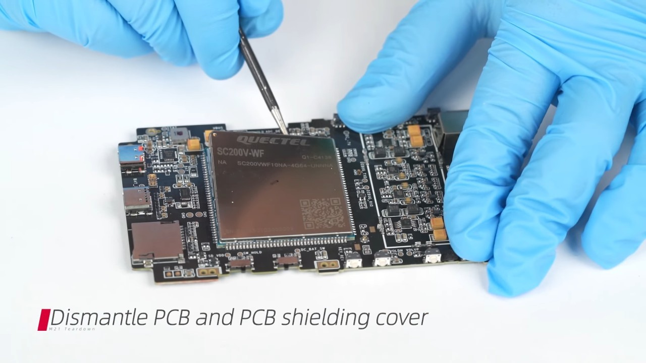 Quectel SC200V module used in the FiiO M21 Digital Audio Player (DAP).