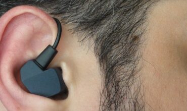 Article - Why Use Wired Headphones?