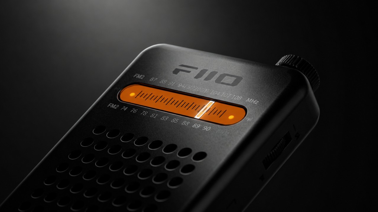 FiiO RR13 Launches With Built-In Speakers, Replaceable Battery and  Telescopic Antenna - Hi-fi Hub