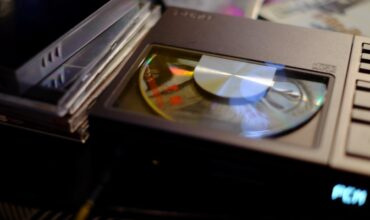 Artigo - CD Players portáteis voltam a se popularizar: Conheça os principais modelos vendidos!