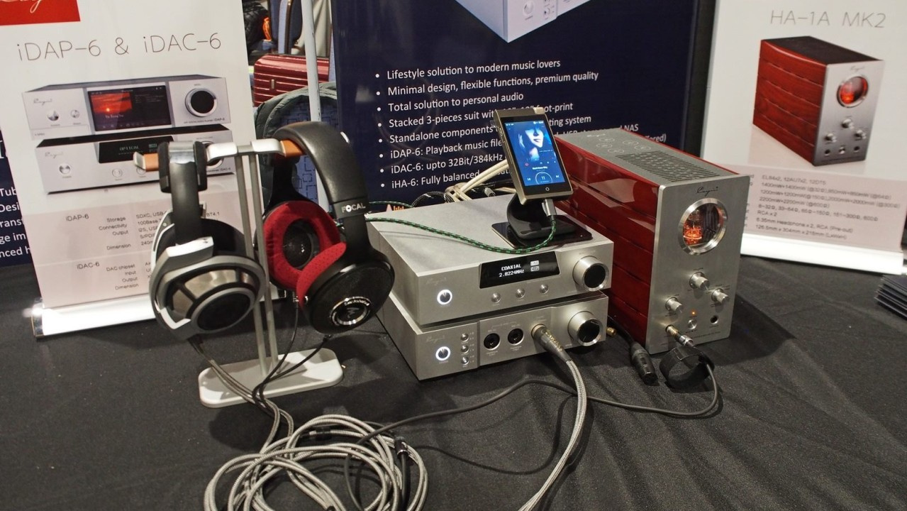 Amplificador valvulado Cayin HA-1A MK2.