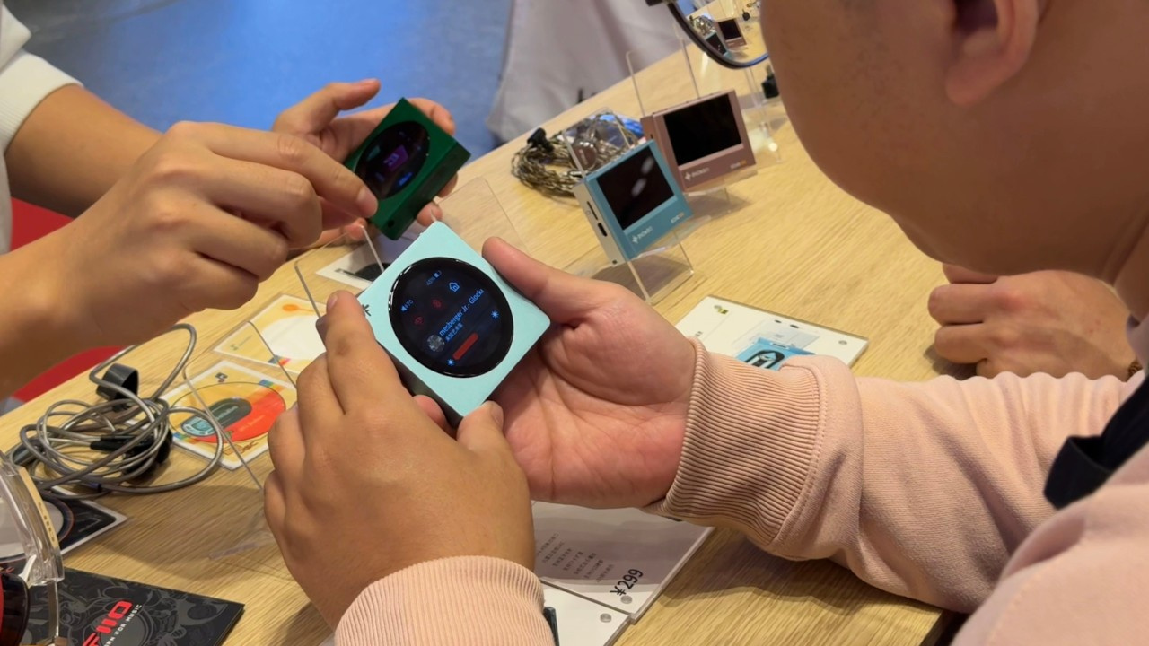 Digital Audio Player (DAP) FiiO SnowSky Disc em evento na China.