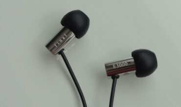 Notícia - Final Audio E3000: review do in-ear de aço inox da marca japonesa
