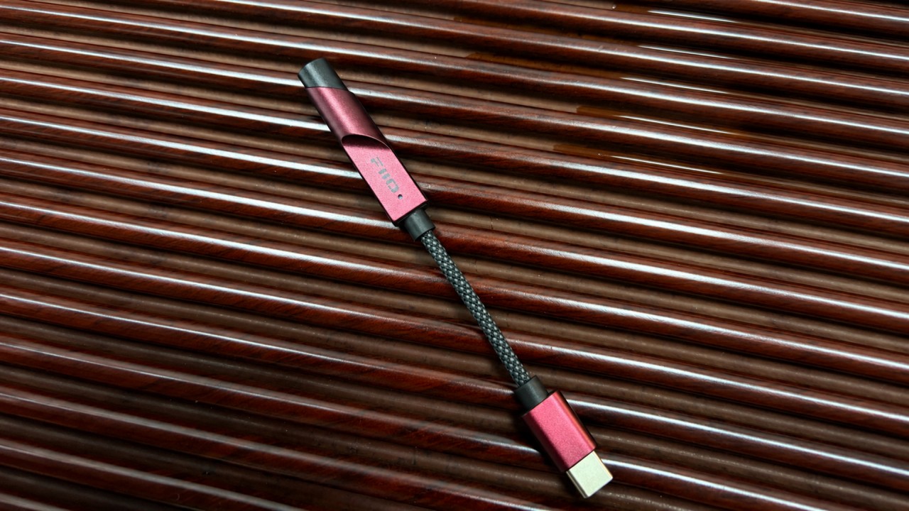 Imagem - FiiO KA11: dongle DAC ganha nova cor Crimson Red